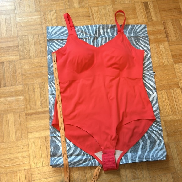 Knix - Picture 3 of 13